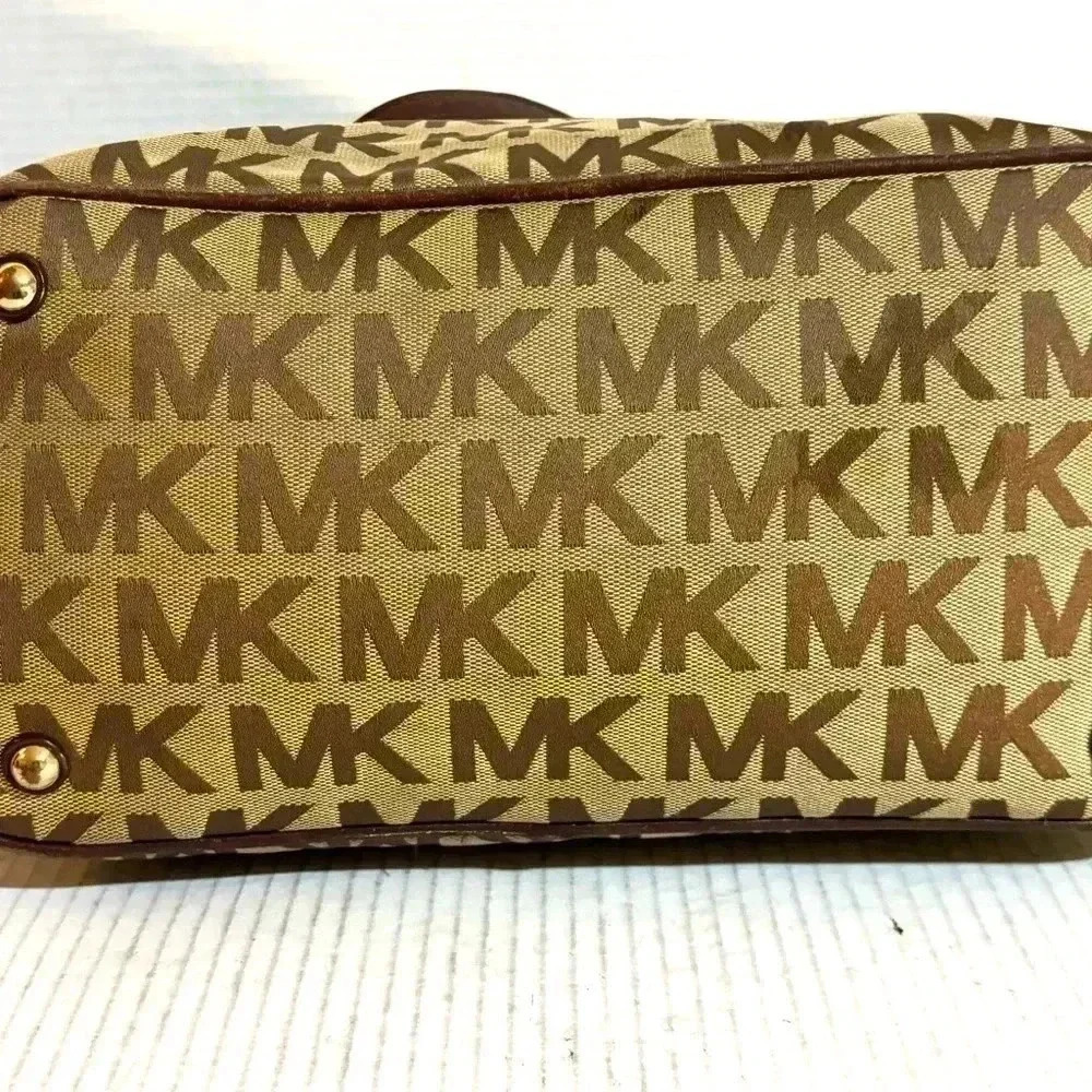 Michael Kors Mk Signature Print Canvas Tote Handb… - image 7